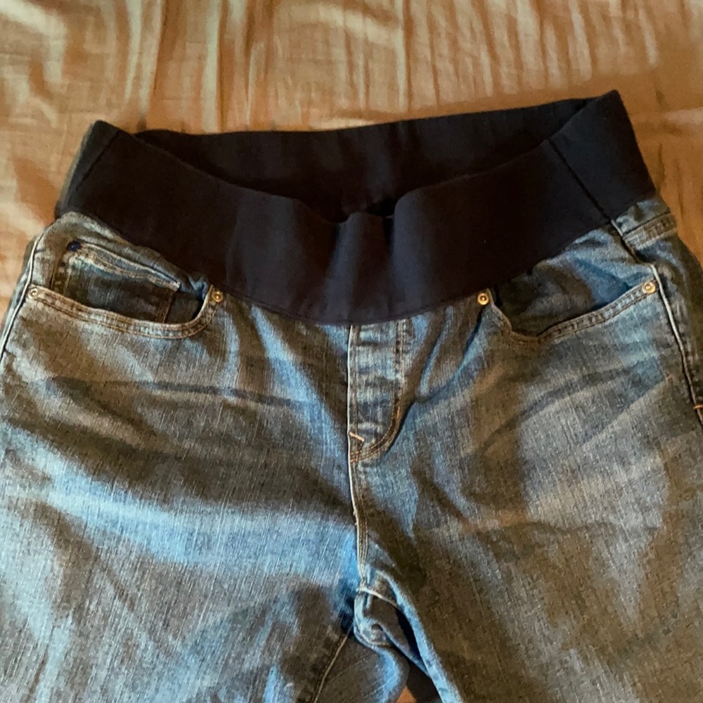 Gap 1969 Maternity Jeans